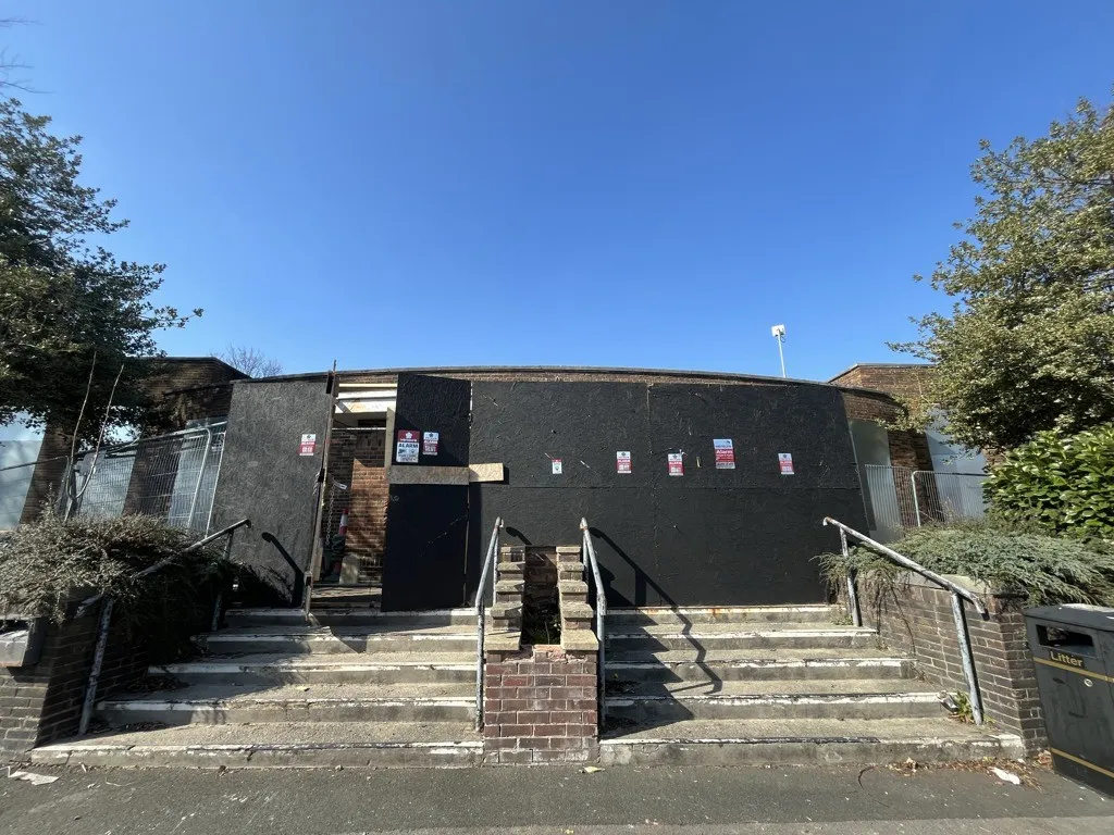 Former Crossgates Library, Farm Road, Leeds, West Yorkshire, LS15 7LB