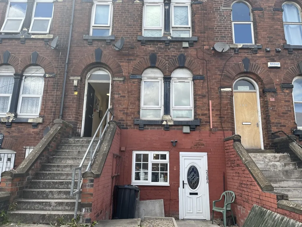 238 Dewsbury Road, Leeds, West Yorkshire, LS11 6ER