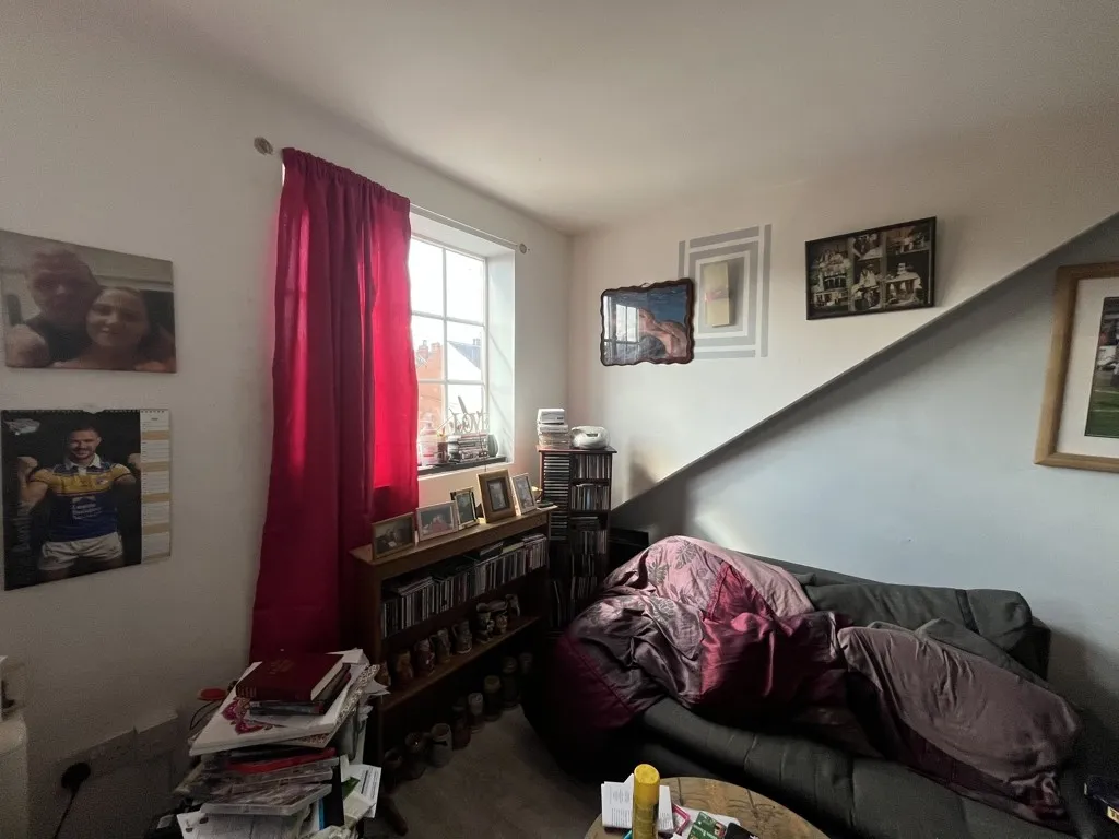 238 Dewsbury Road, Leeds, West Yorkshire, LS11 6ER