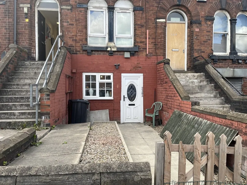 238 Dewsbury Road, Leeds, West Yorkshire, LS11 6ER