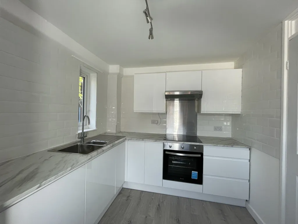 17 Montrose Court, Chester, Cheshire, CH4 8BD
