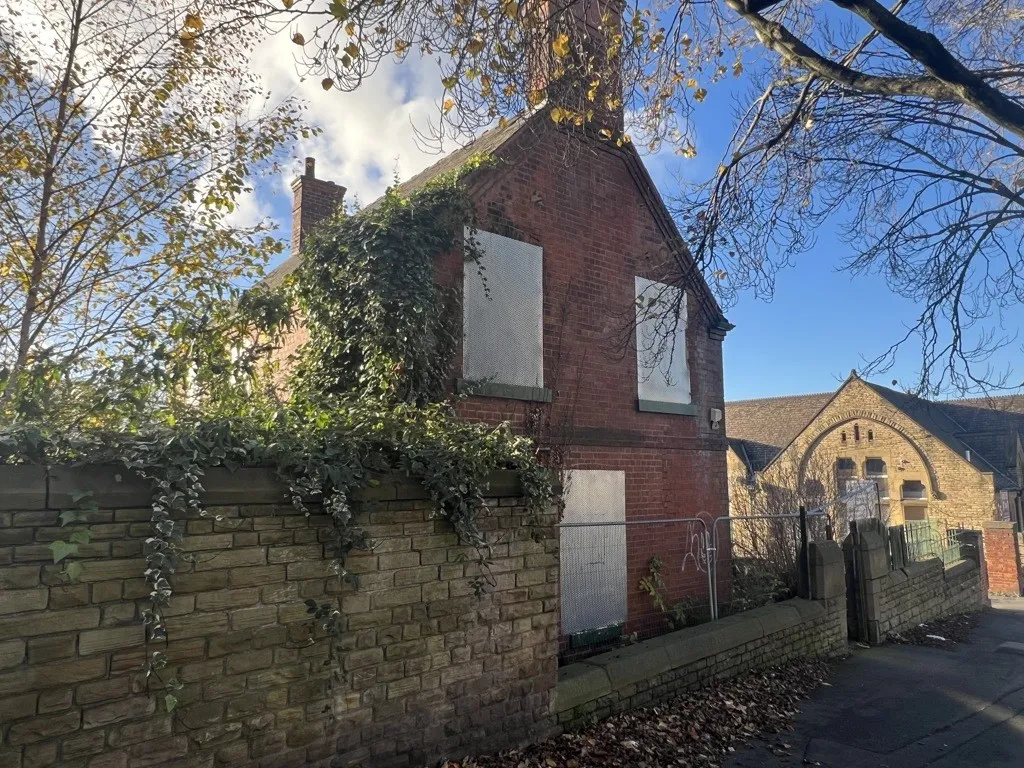 212 Darnall Road, Sheffield, South Yorkshire, S9 5AF