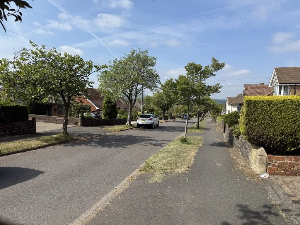 Freehold Ground Rents , Sandygate Park Rd Cardoness Drive & Others , Crosspool & Sandygate , Sheffield, S10 5TY