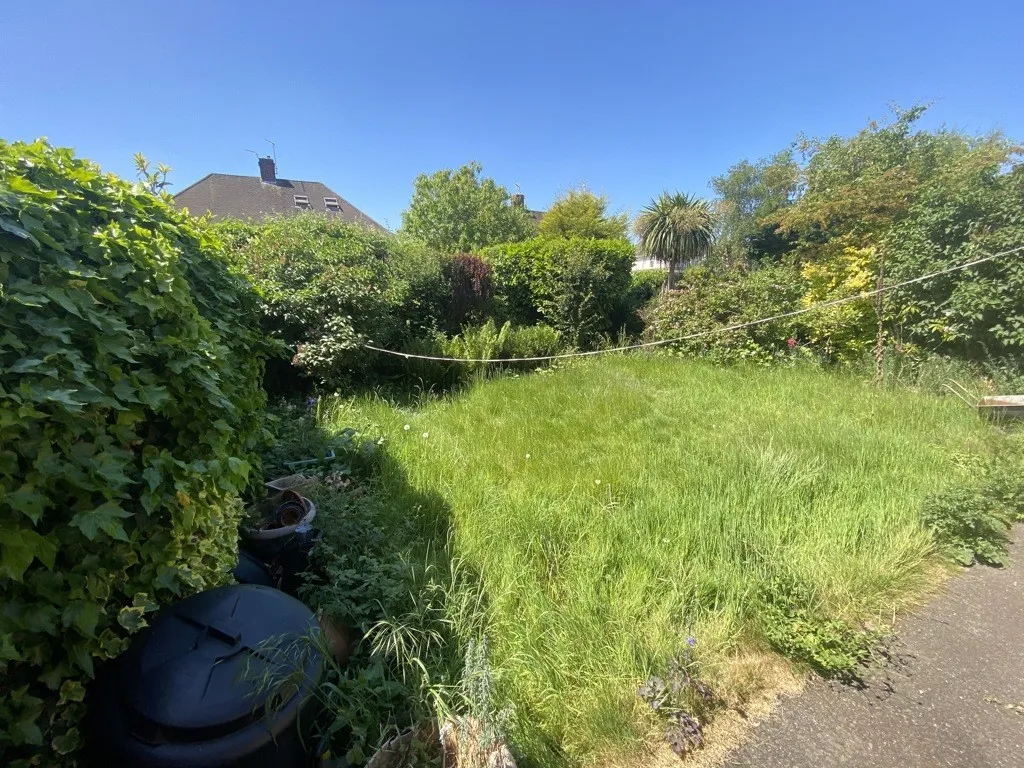 131 Bramcote Lane, Beeston, Nottingham, Nottinghamshire, NG9 4EU