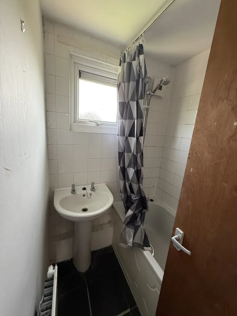10 Grimsell Drive, Foxhill, Sheffield, South Yorkshire, S6 1AP
