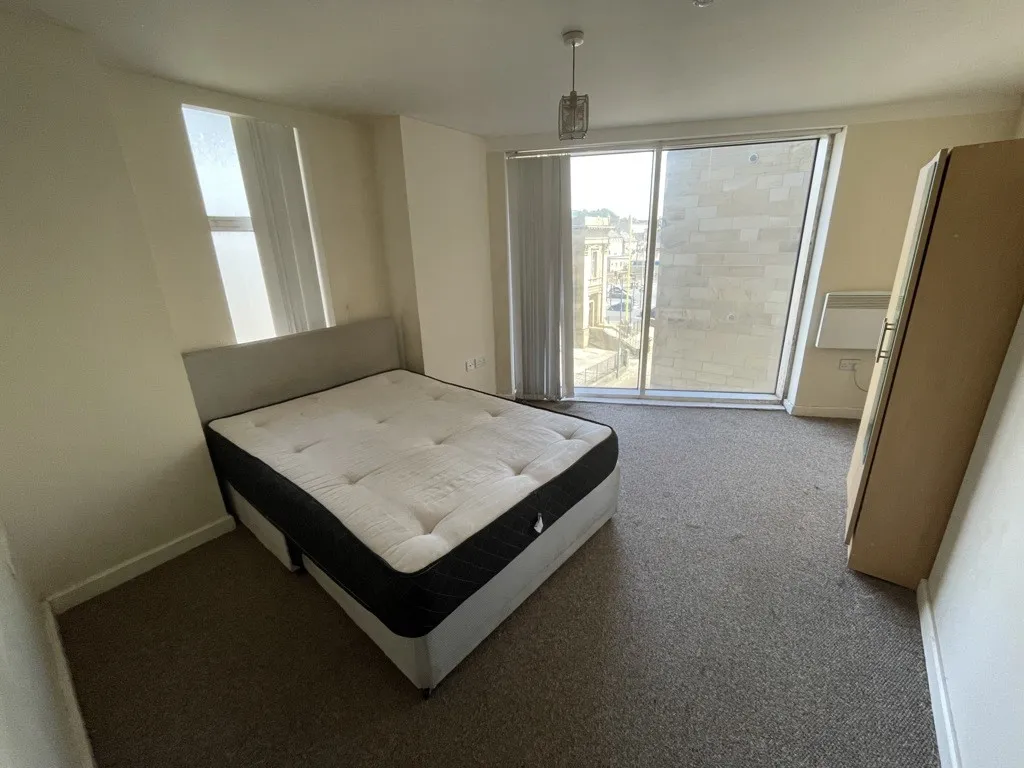 140 The Gatehaus, Leeds Road, Bradford, West Yorkshire, BD1 5BQ