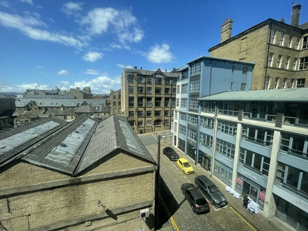 140 The Gatehaus, Leeds Road, Bradford, West Yorkshire, BD1 5BQ