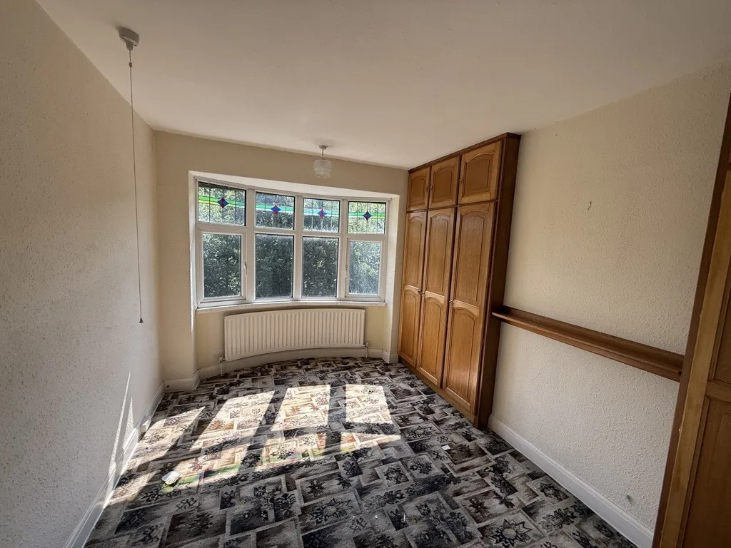 101 Lees Hall Road, Norton Lees, Sheffield, South Yorkshire, S8 9JL