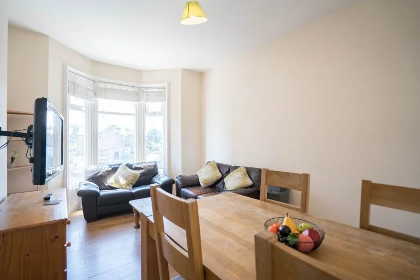 476/476A, Glossop Road, Broomhill, Sheffield, South Yorkshire, S10 2QA