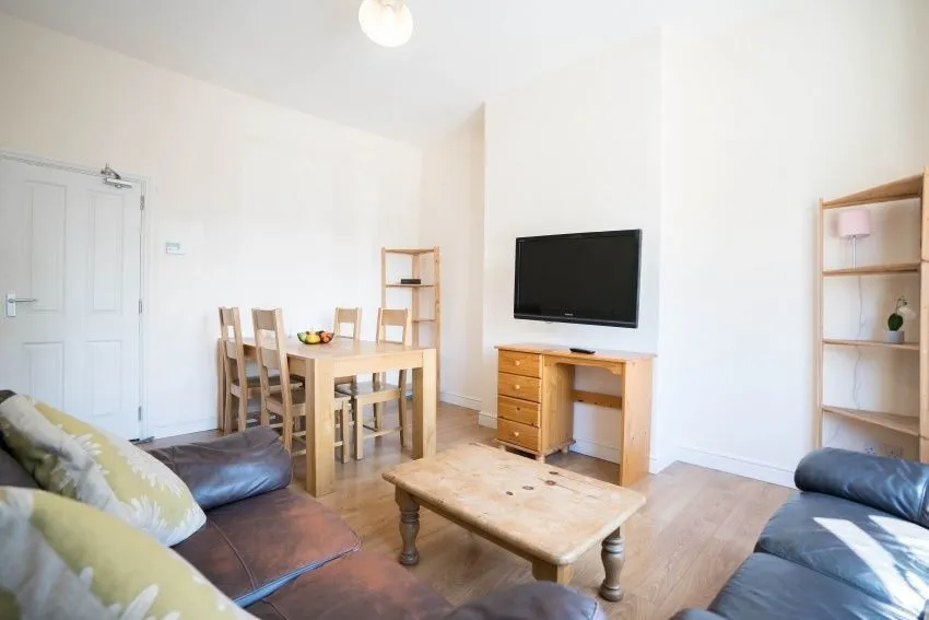 476/476A, Glossop Road, Broomhill, Sheffield, South Yorkshire, S10 2QA