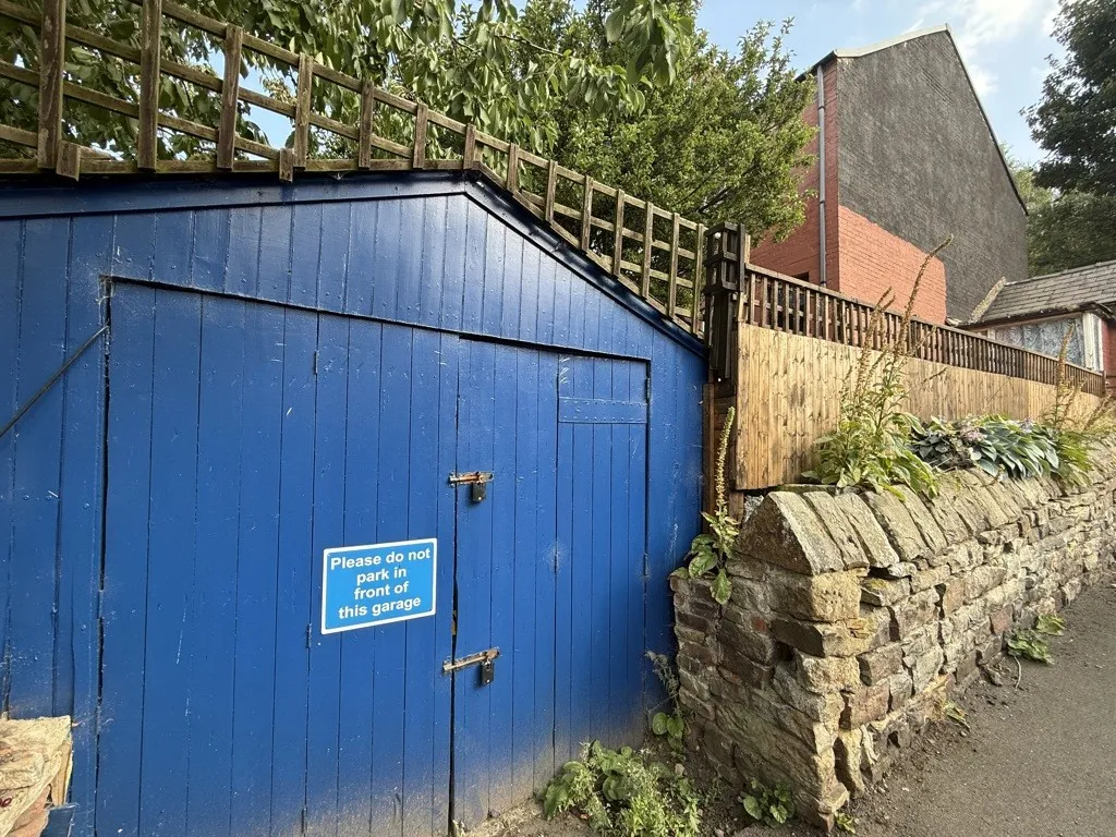 92 Green Street, Deepcar, Sheffield, South Yorkshire, S36 2PZ