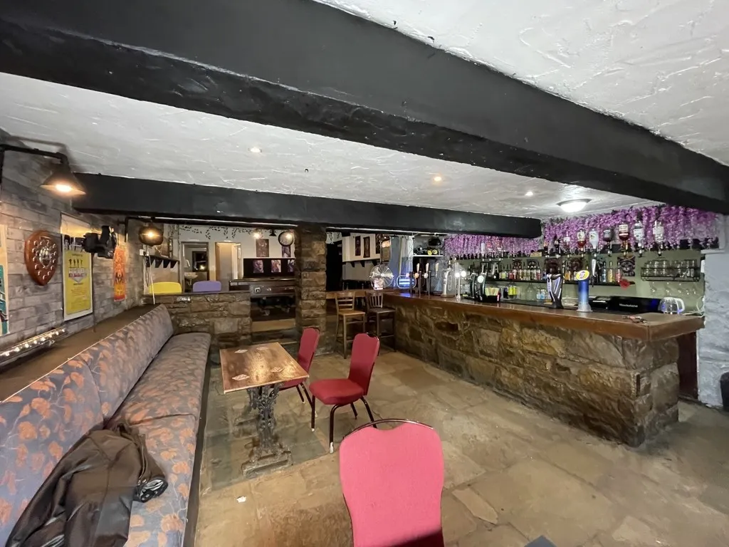 8 Windy Bank, Colne, Lancashire, BB8 9HZ