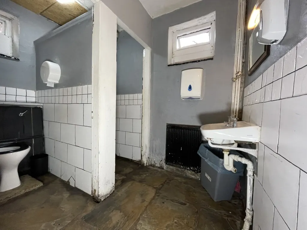 8 Windy Bank, Colne, Lancashire, BB8 9HZ