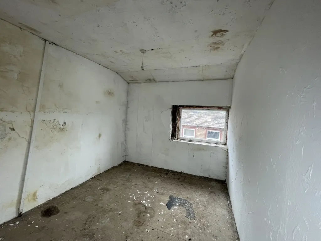 8 Windy Bank, Colne, Lancashire, BB8 9HZ