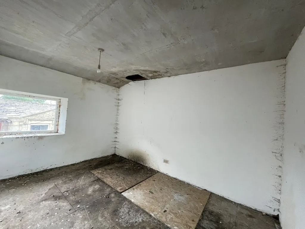 8 Windy Bank, Colne, Lancashire, BB8 9HZ