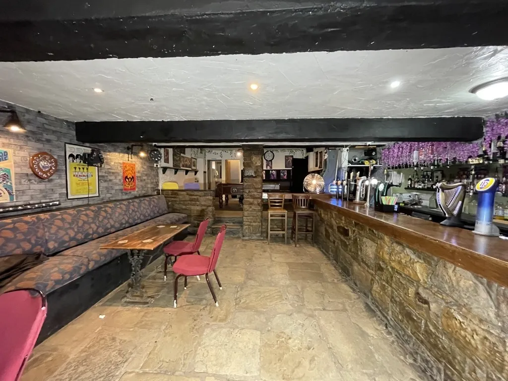 8 Windy Bank, Colne, Lancashire, BB8 9HZ