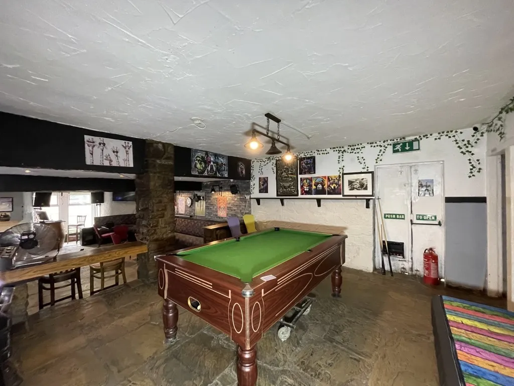 8 Windy Bank, Colne, Lancashire, BB8 9HZ