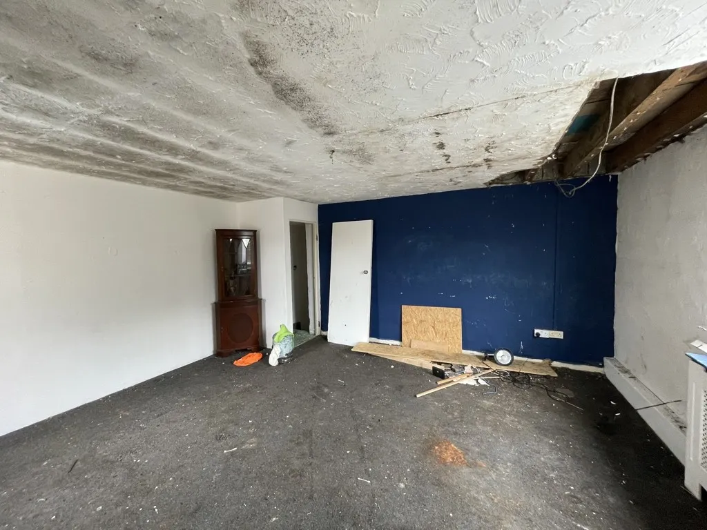 8 Windy Bank, Colne, Lancashire, BB8 9HZ