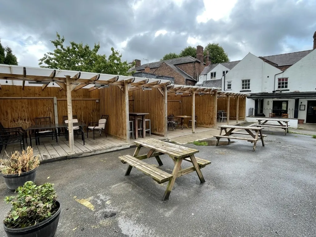 Royal Oak, High Street, Bangor-On-Dee, Wrexham, Wrexham, LL13 0BU