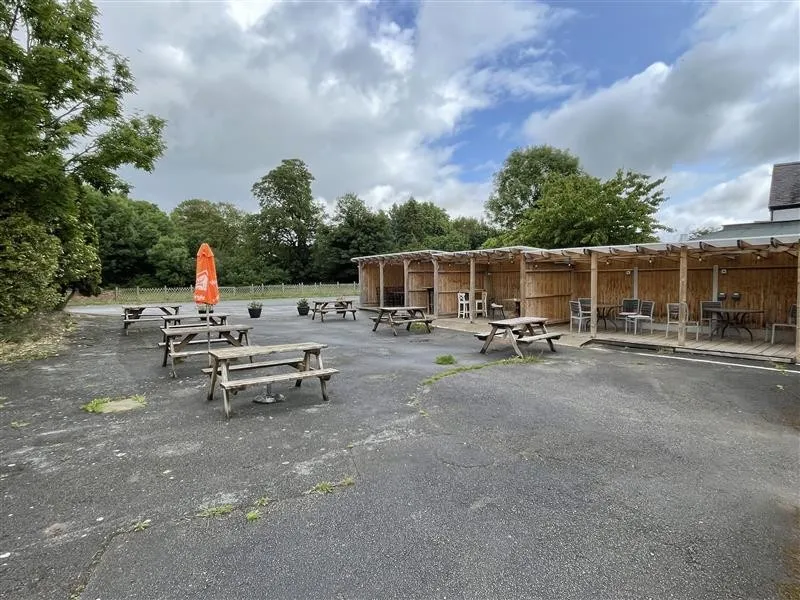 Royal Oak, High Street, Bangor-On-Dee, Wrexham, Wrexham, LL13 0BU