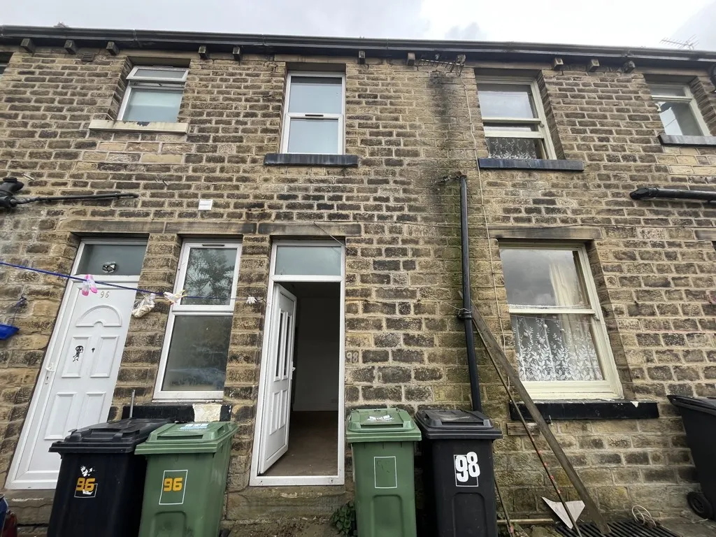 98 St. Thomas's Road, Huddersfield, West Yorkshire, HD1 3LL