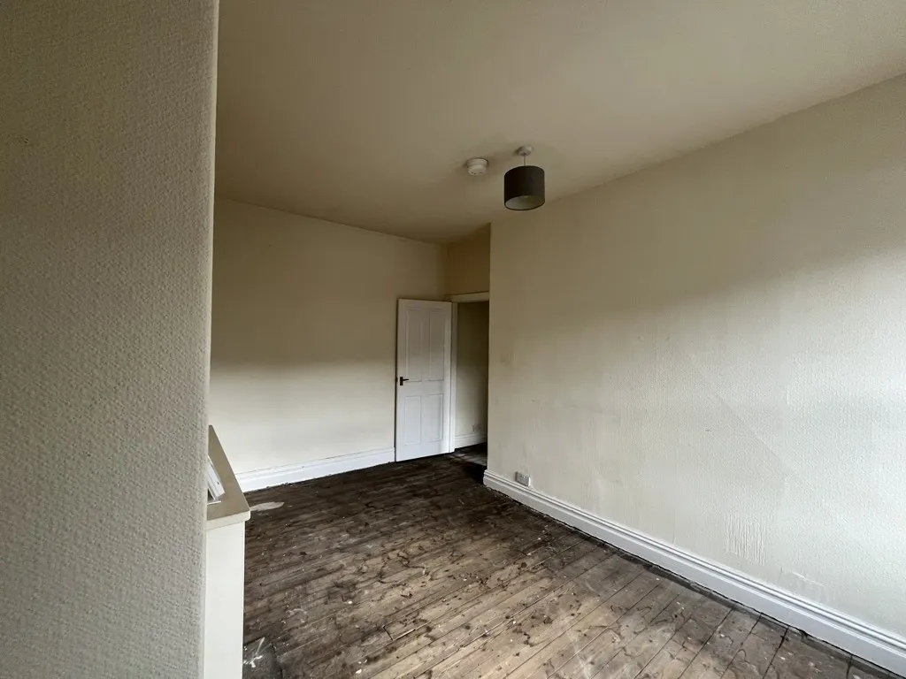 98 St. Thomas's Road, Huddersfield, West Yorkshire, HD1 3LL