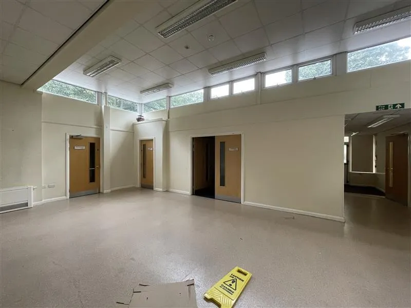 Former Lovell Park Day Centre, 1 Lovell Park Gate, Leeds, West Yorkshire, LS7 1DA