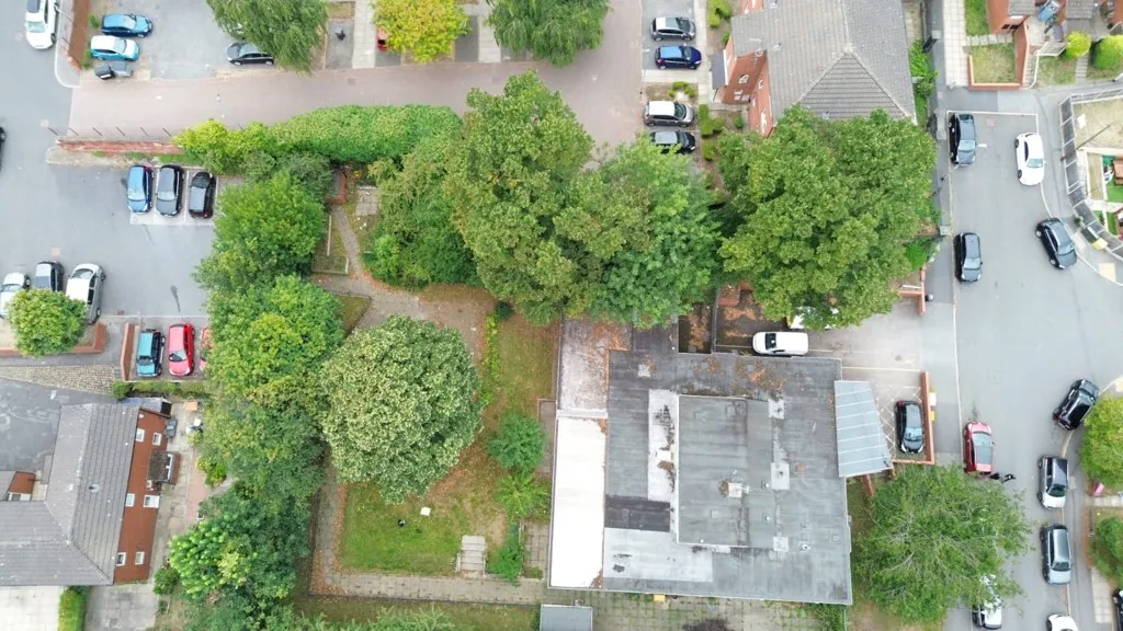 Former Lovell Park Day Centre, 1 Lovell Park Gate, Leeds, West Yorkshire, LS7 1DA