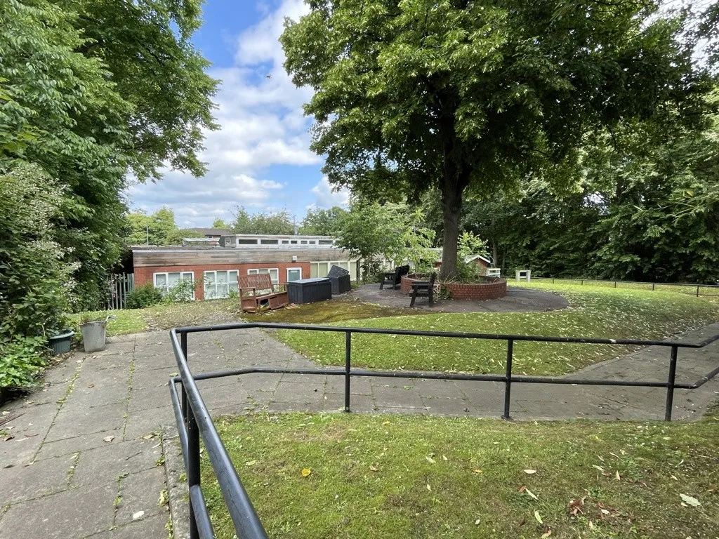 Former Lovell Park Day Centre, 1 Lovell Park Gate, Leeds, West Yorkshire, LS7 1DA
