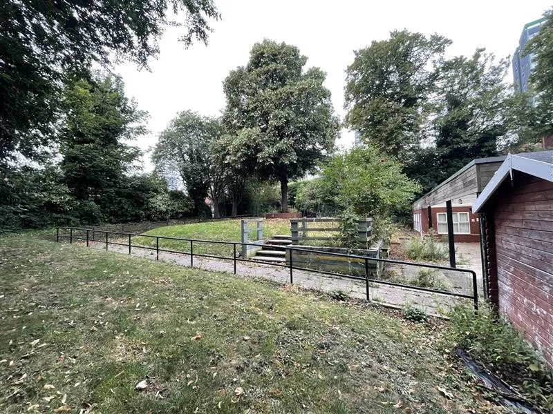 Former Lovell Park Day Centre, 1 Lovell Park Gate, Leeds, West Yorkshire, LS7 1DA