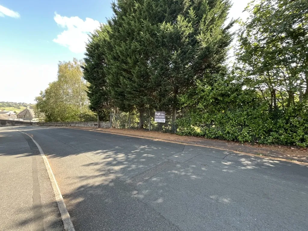 Land At Snelsins Lane, Cleckheaton, West Yorkshire, BD19 3UH