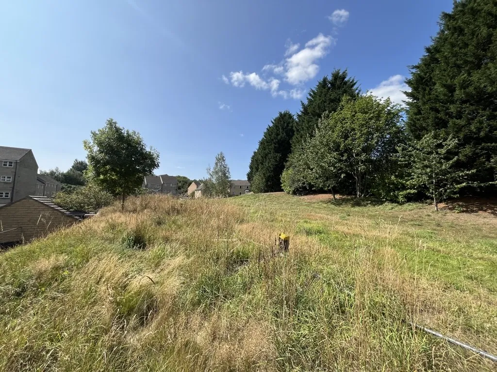 Land At Snelsins Lane, Cleckheaton, West Yorkshire, BD19 3UH
