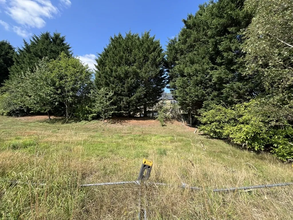 Land At Snelsins Lane, Cleckheaton, West Yorkshire, BD19 3UH