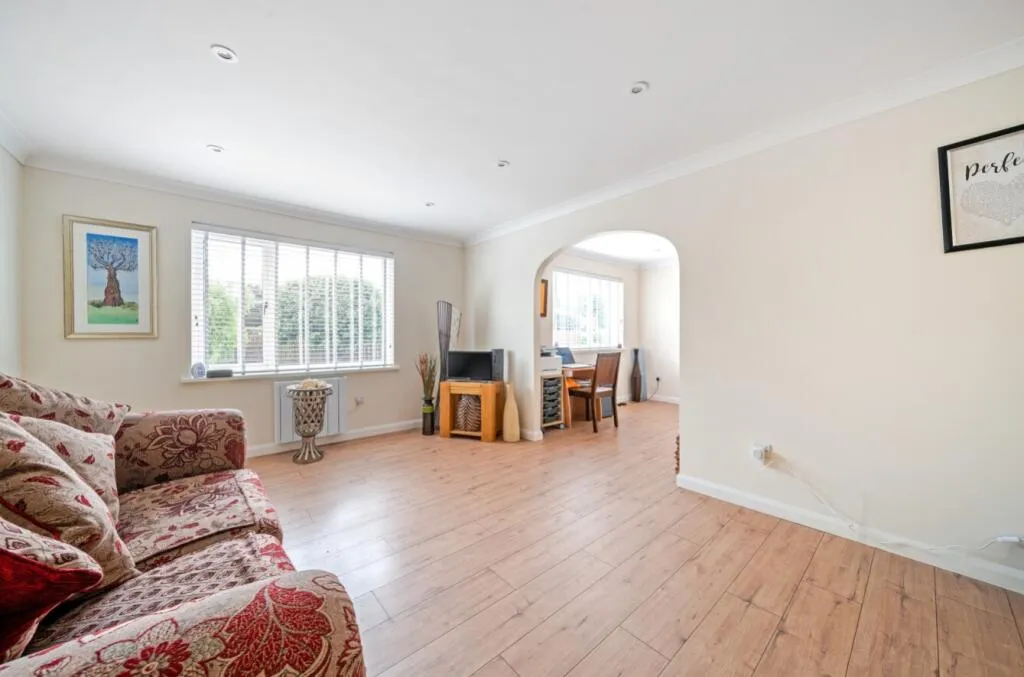 2 bed Detached Bungalow