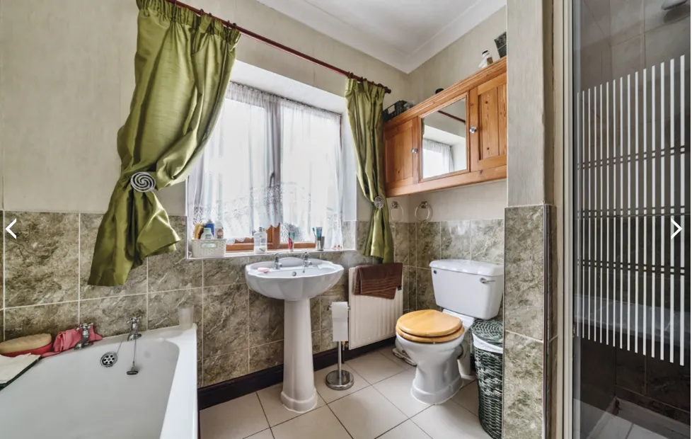 3 bed Detached Bungalow