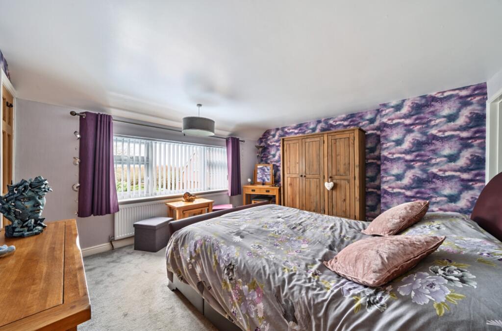 3 bed Semi-Detached