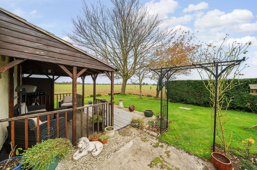 3 bed Semi-Detached