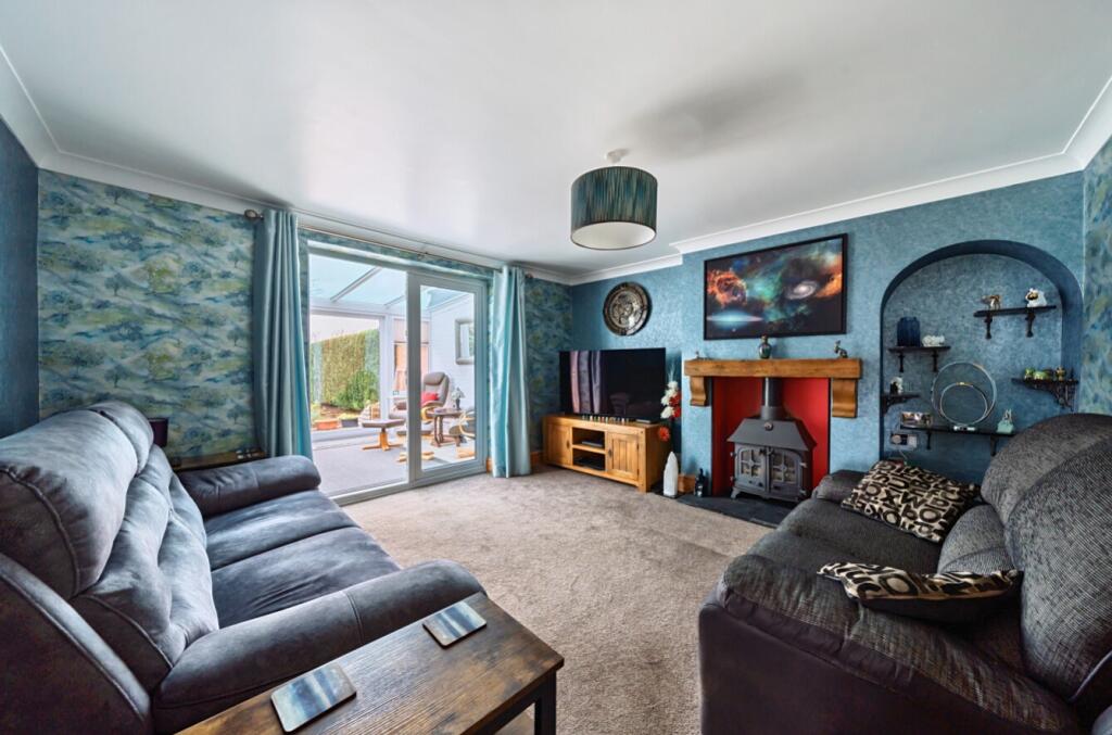 3 bed Semi-Detached
