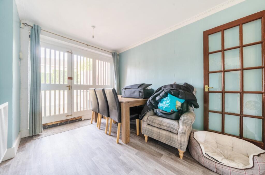 3 bed Semi-Detached