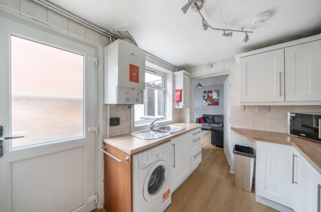 5 bed Terraced
