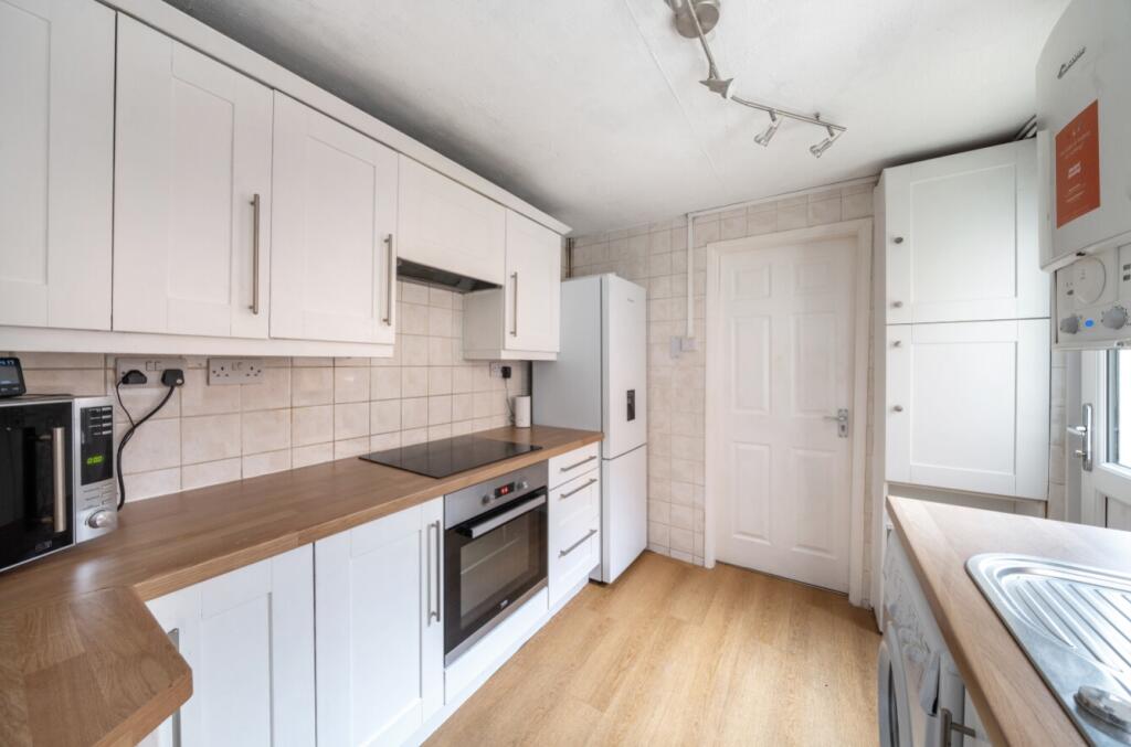 5 bed Terraced