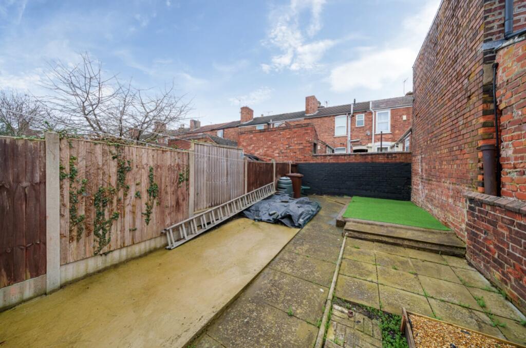5 bed Terraced