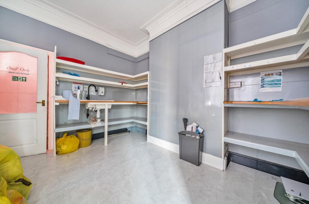 2 bed Mixed Use