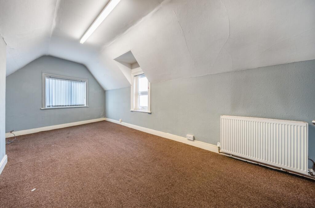 2 bed Mixed Use