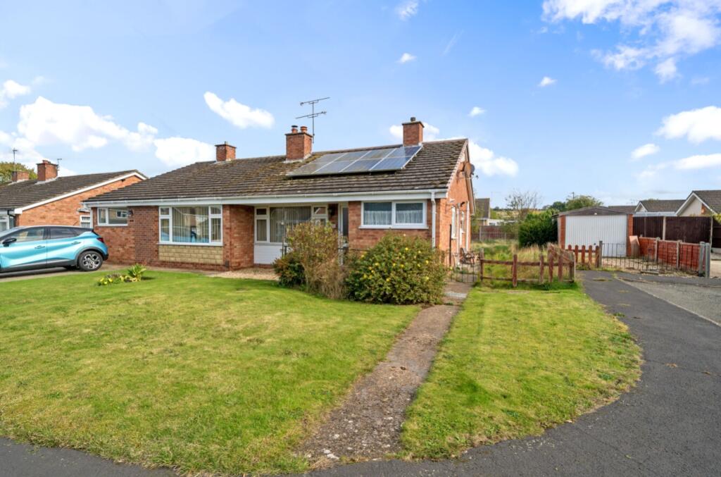 2 bed Detached Bungalow