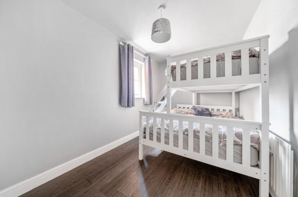3 bed Terraced