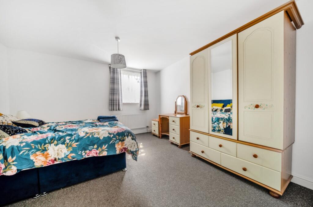 3 bed Terraced