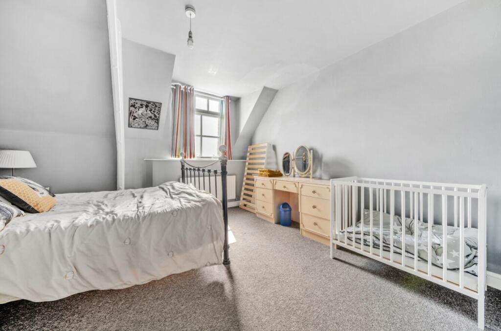 3 bed Terraced