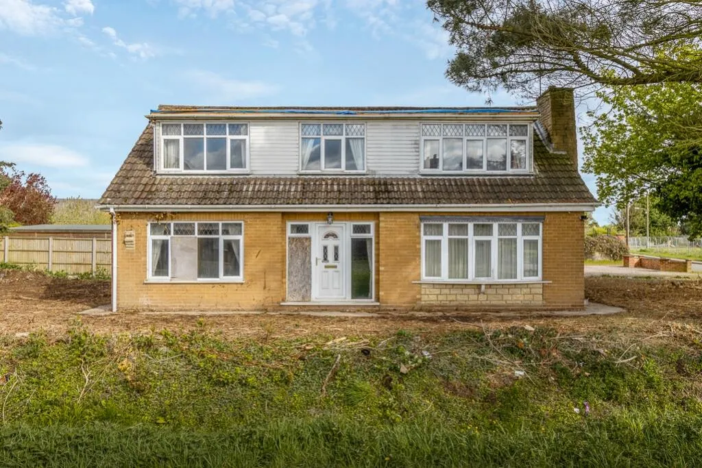 3 bed Detached Bungalow