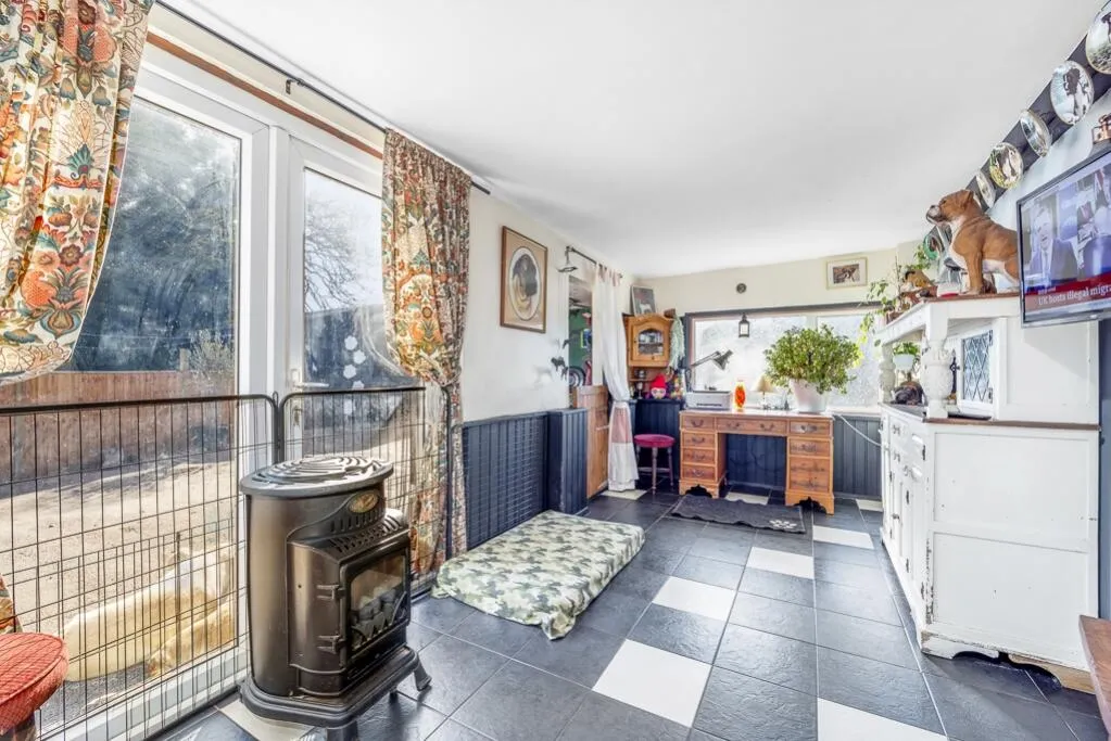 2 bed Detached Bungalow